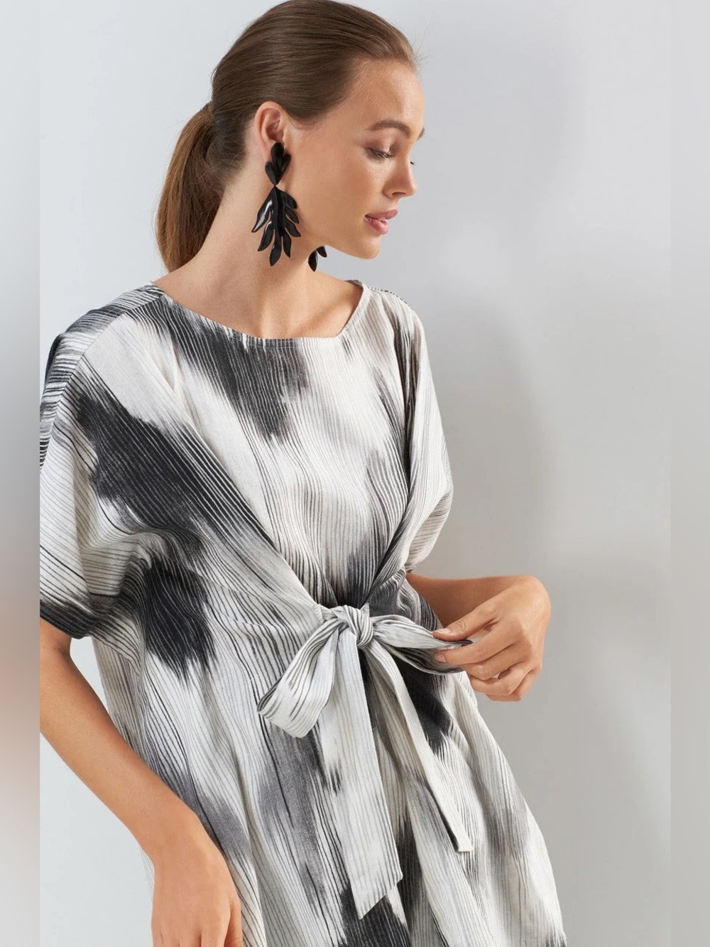 Natori Painted Ikat Caftan Black Gray Top Size S/M